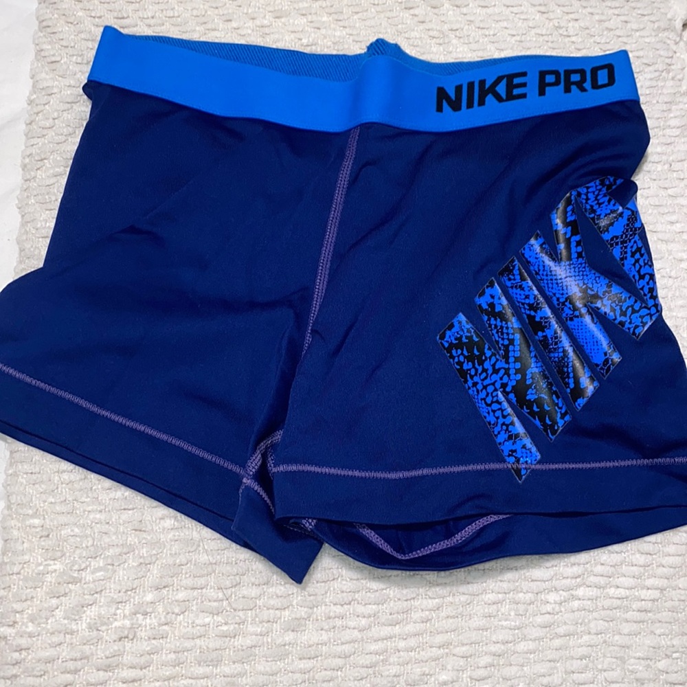 Womens Nike pro shorts